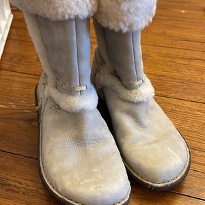 UGG BOOTS size 5. Leather with sheepskin lining. New without box.